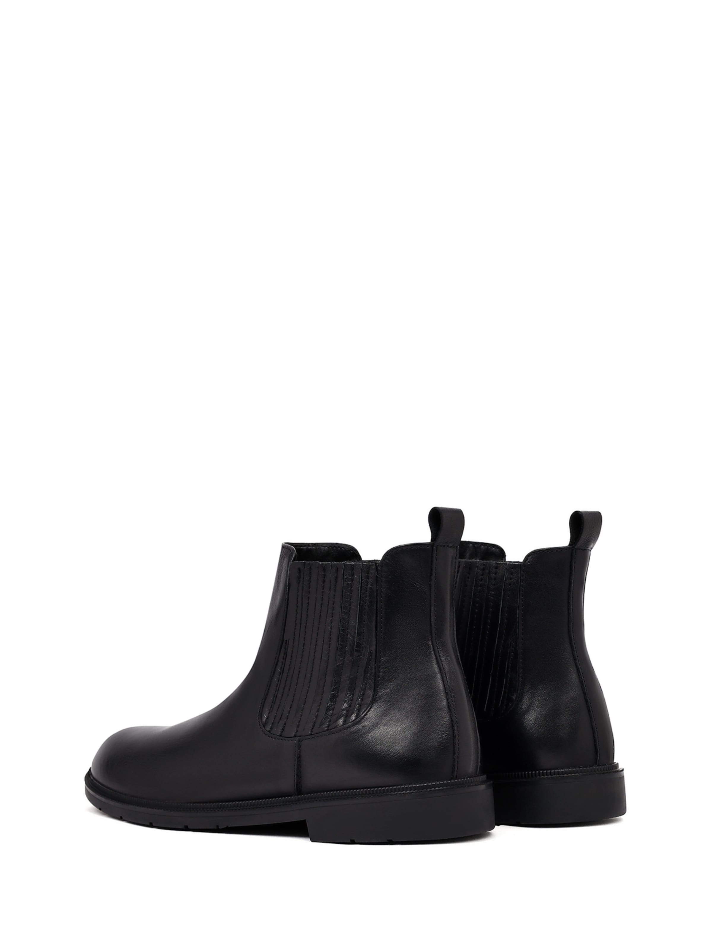 Derimod Chelsea boots in Black