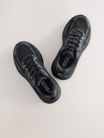 Sneaker di Next in nero