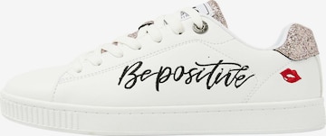 BRITISH KNIGHTS Platform trainers 'MIST' in White: front