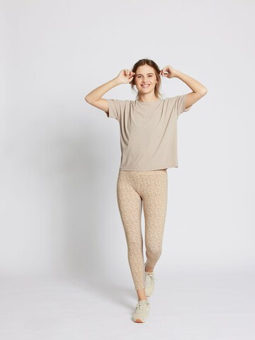 T-shirt 'Vela' rethinkit studios en gris