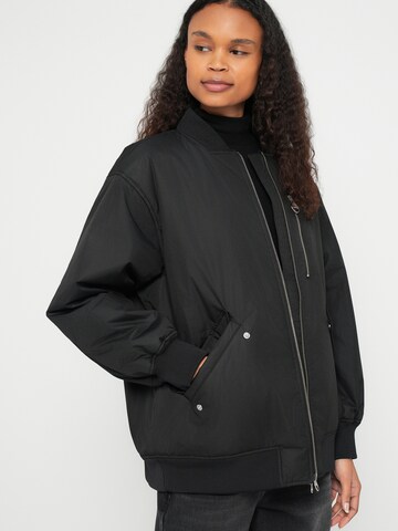 Veste mi-saison 'Kuala' Barbour International en noir