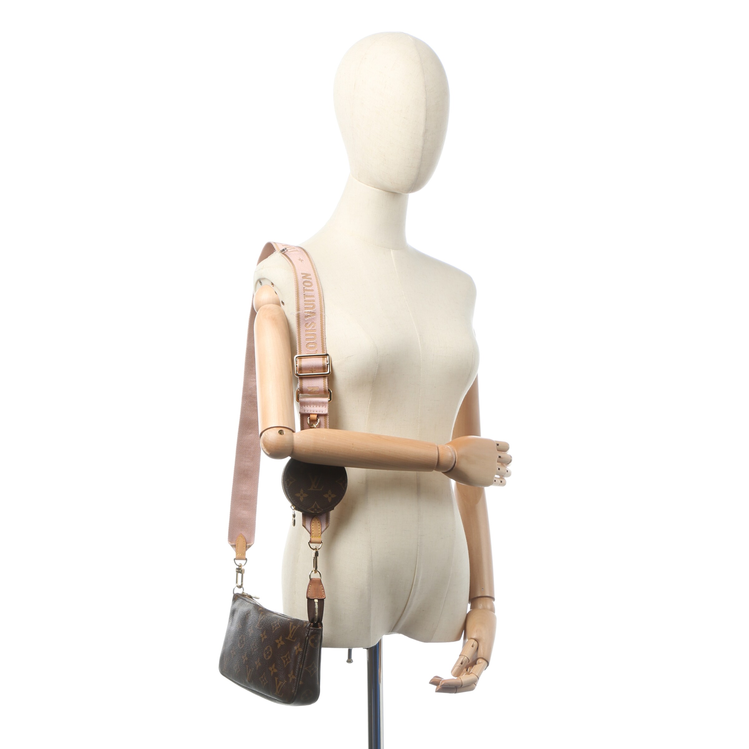 Louis Vuitton Bag in One size in Brown