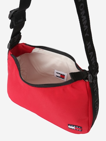 Tommy Jeans Schoudertas 'ESSENTIAL DAILY' in Rood