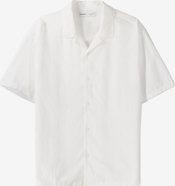 BershkaComfort Fit Košulja - bijela boja: prednji dio