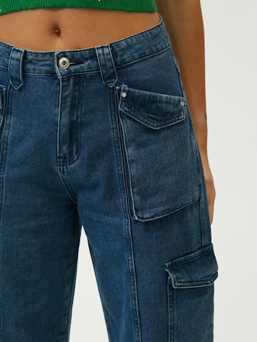 Influencer Wide Leg Cargofarkut värissä sininen