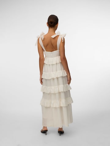 VERO MODA - Vestido 'VMDOLORES' en blanco