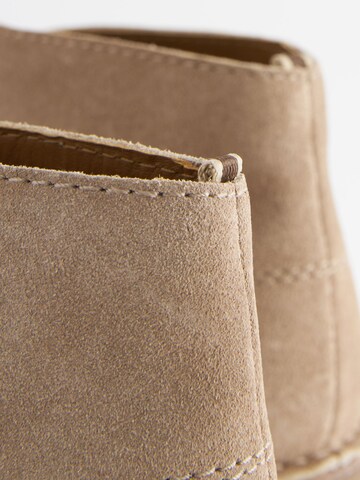 Next Buty Chukka w kolorze beżowy