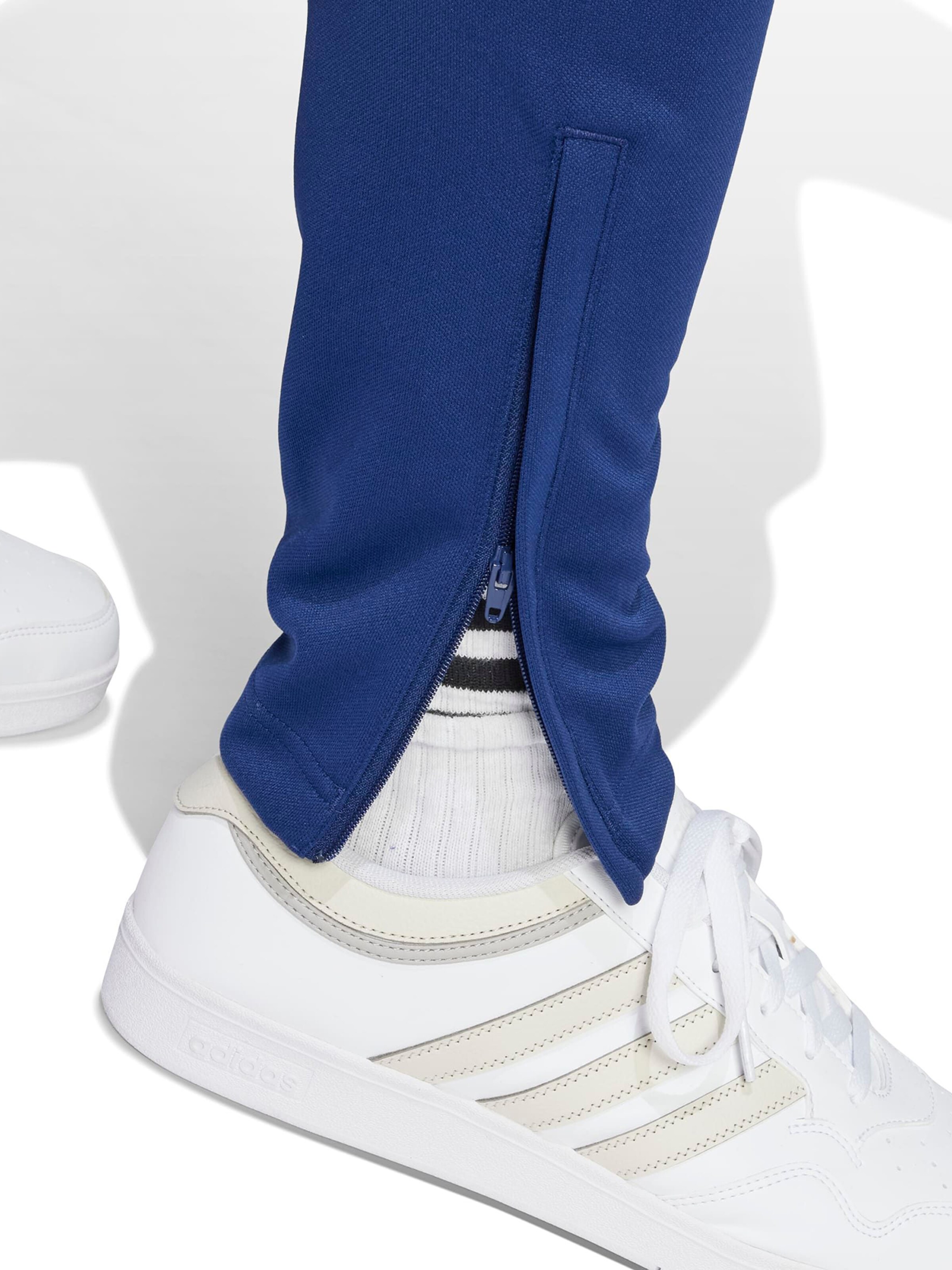 mėlyna ADIDAS SPORTSWEAR Prigludęs Sportinės kelnės 'Tiro'