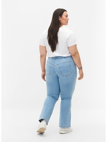 Zizzi Bootcut Jeans 'Ellen' in Blauw
