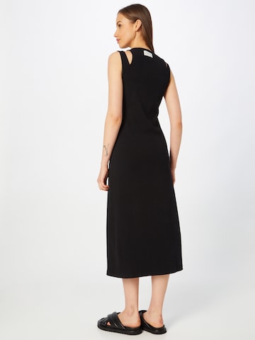 Rochie de la Blanche pe negru