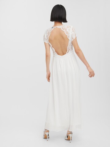 Robe de soirée 'Dinna' VERO MODA en blanc