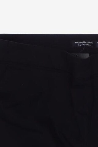 HALLHUBER Shorts in S in Black