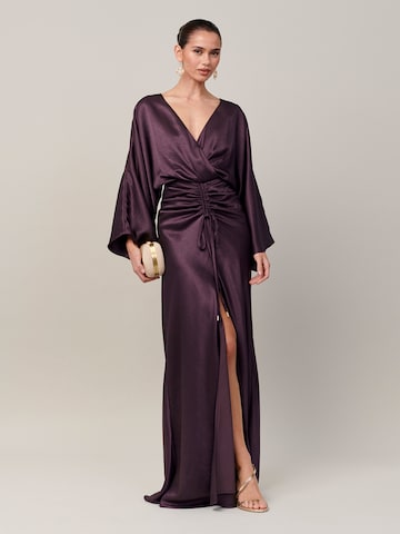 Sável - Vestido de noche 'LOLA' en lila: frente