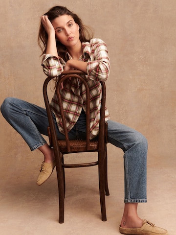 Next Pusero värissä vaaleanpunainen