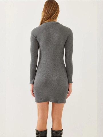 Bianco Lucci Knitted dress in Grey
