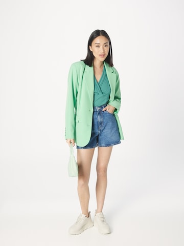 Blutsgeschwister Shirt 'Mon Cher Cache-Cœur' in Green