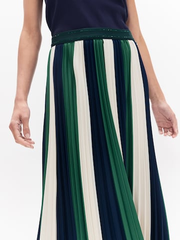 Lola Casademunt - Saia em verde