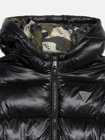 GUESS - Chaqueta de invierno en negro