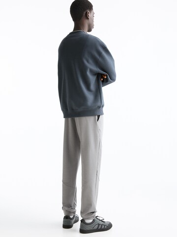 Pull&Bear Tapered Hose in Grau