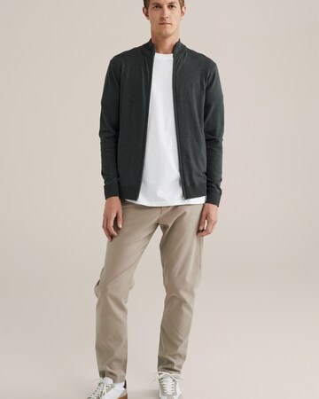 WE Fashion Pullover in Grau