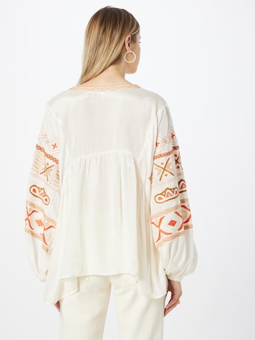 River Island Bluse in Beige