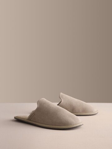 Pantoufle 'Signature' Next en gris