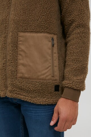 !Solid Fleece Jacket in Brown