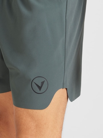 regular Pantaloni sportivi 'Spier' di Virtus in verde