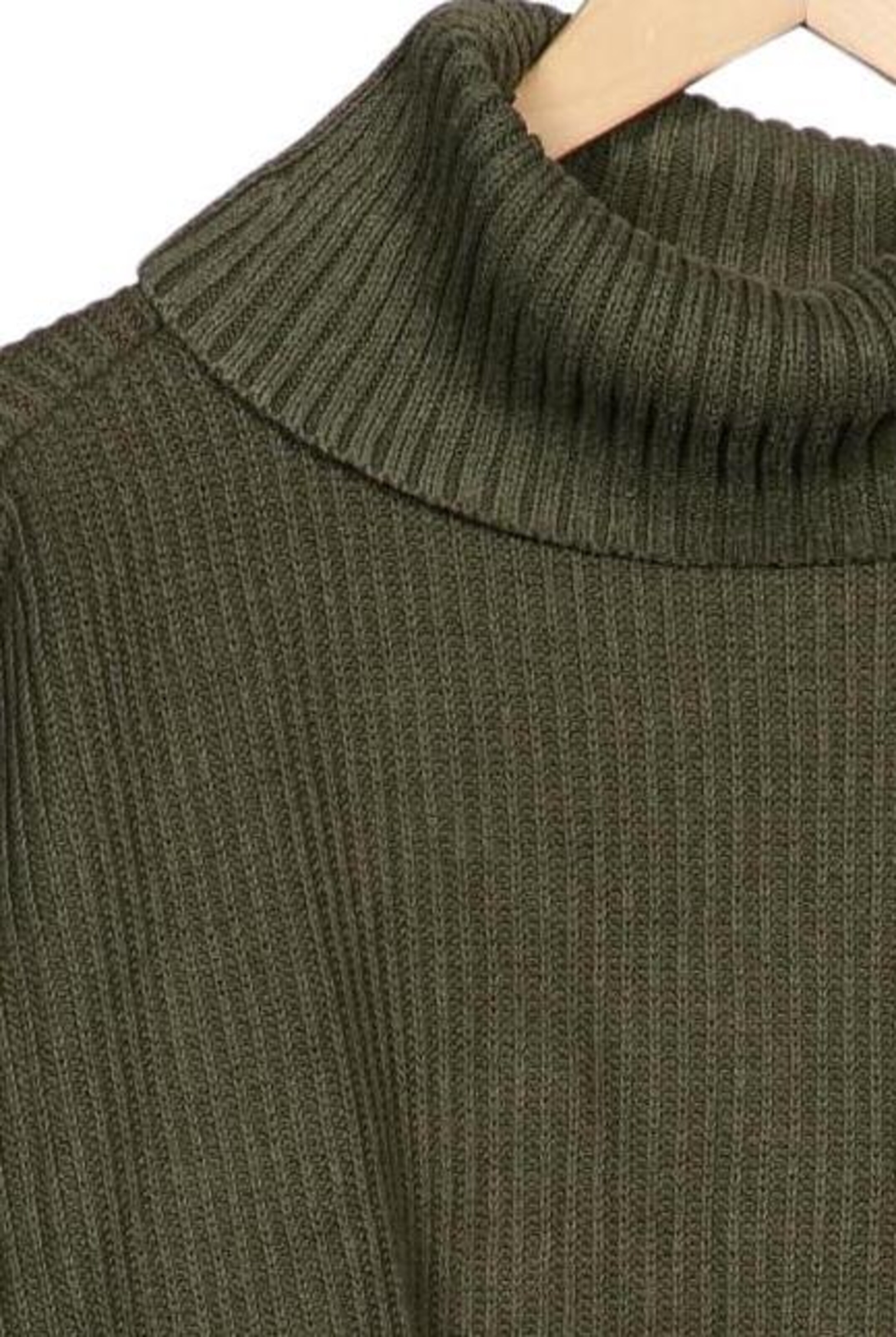 HOLLISTER Sweater & Cardigan in S in Green