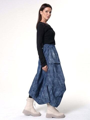 Metamorphoza Rok in Blauw