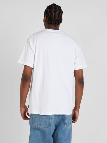 Volcom T-shirt 'ARTHUR LONGO' i vit