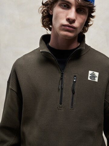 Felpa di Pull&Bear in verde