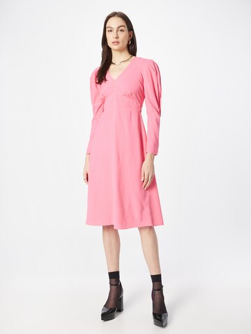 Closet London Dress in Pink: front