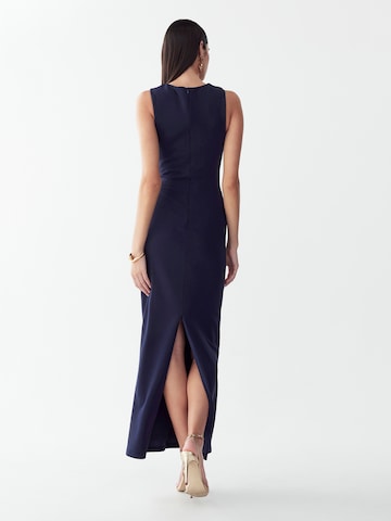 Rochie de la BWLDR pe albastru