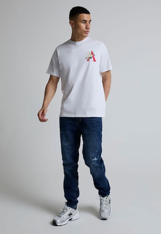 Maglietta 'Pentolo' di Alessandro Zavetti in bianco