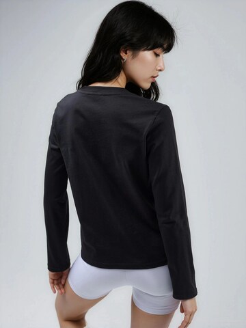 Maglietta di Busem in nero