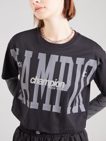 Maglietta di Champion Authentic Athletic Apparel in nero