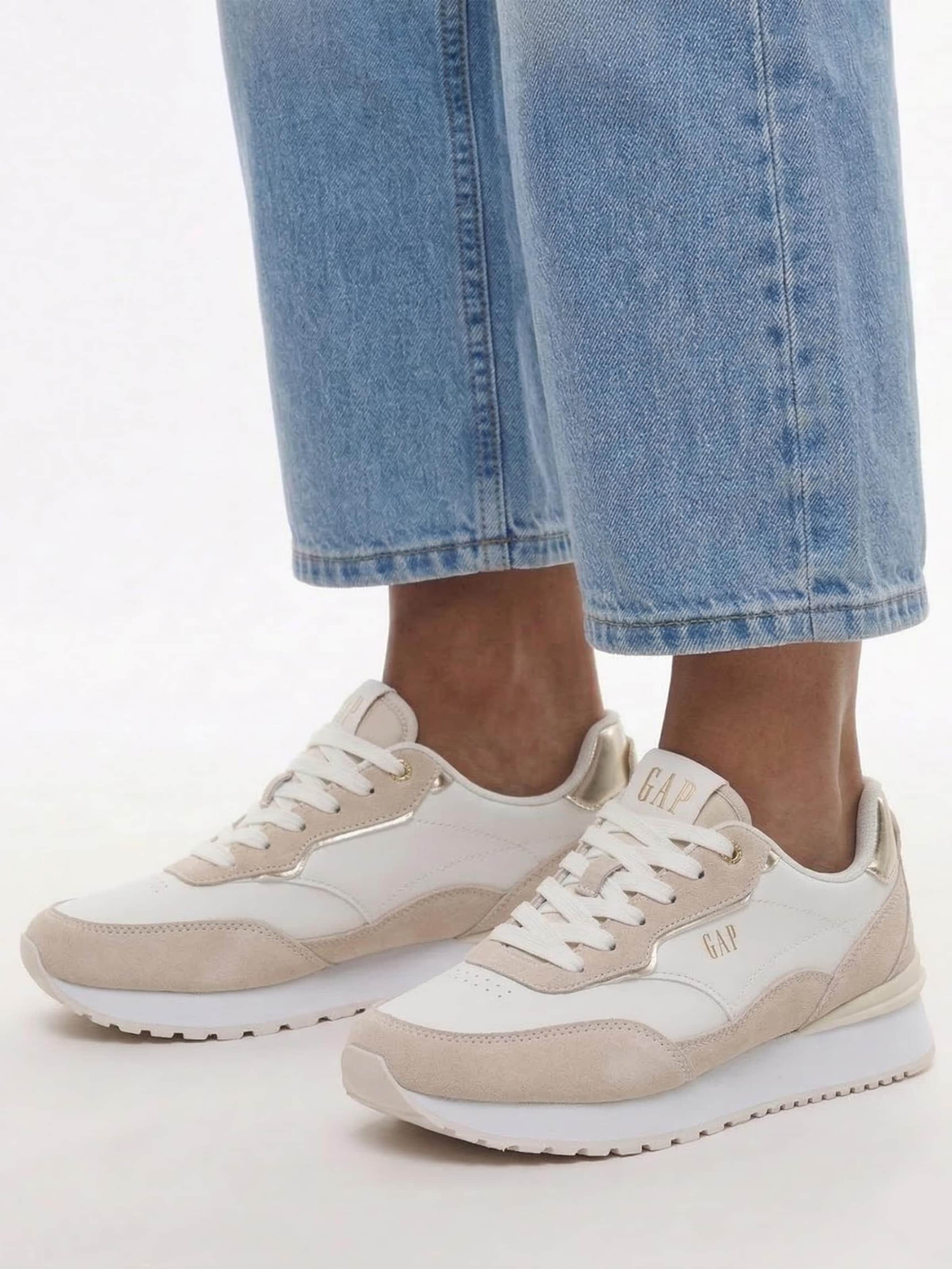 GAP Sneakers laag in Geel: voorkant