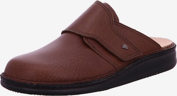 Finn Comfort Pantolette 'Amalfi' in Braun: Vorderseite