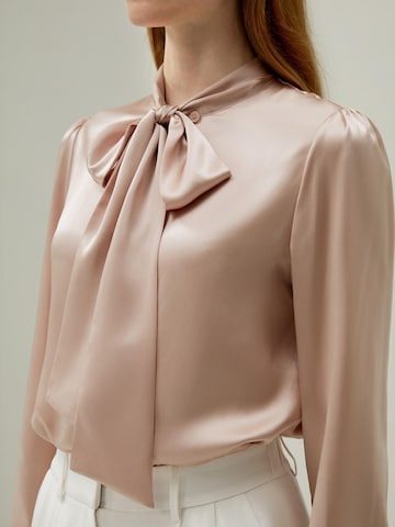 Lilysilk - Blusa 'LILYSILK Seidenbluse mit Schleife' en rosa
