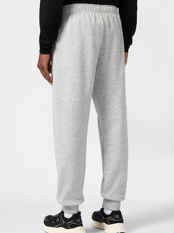 Champion Authentic Athletic Apparel Zwężany krój Spodnie w kolorze szary
