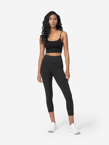 Skinny Pantalon de sport 4F en noir