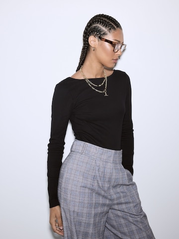 Next T-shirtbody i svart: framsida