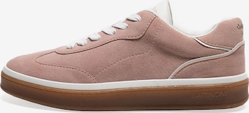 Sneaker bassa di Gattinoni in rosa: frontale
