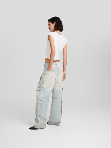 Wide Leg Jeans cargo Bershka en bleu