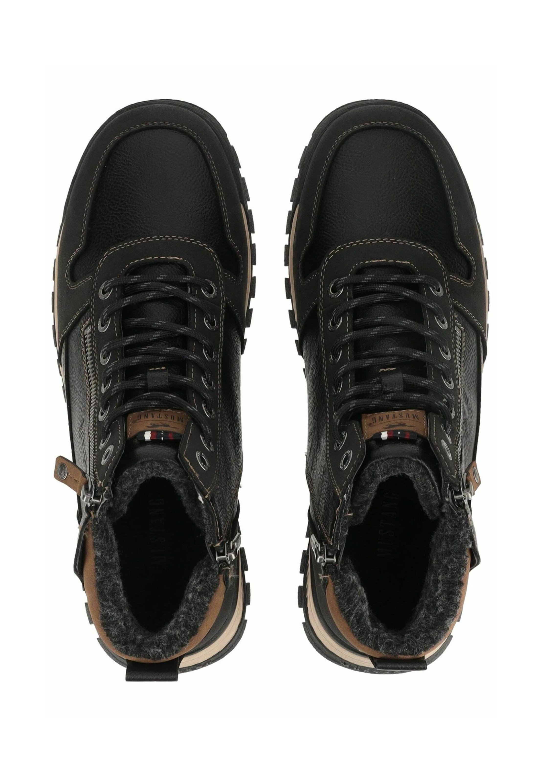 MUSTANG - Botas con cordones en negro