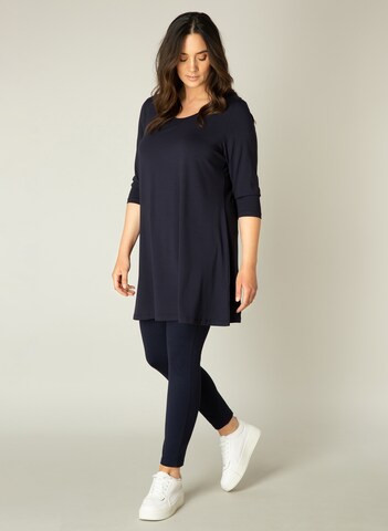 BASE LEVEL CURVY Tunic 'Aria' in Blue