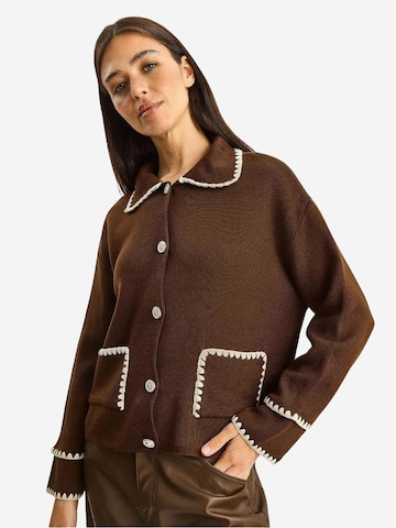 Cardigan Bianco Lucci en marron