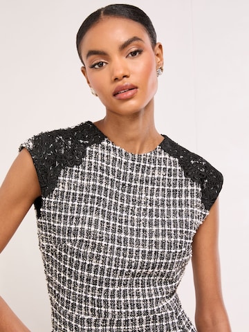 Rochie de la Lipsy pe negru