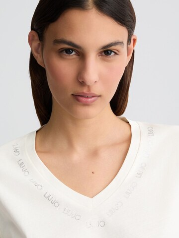 Tricou de la Liu Jo pe alb